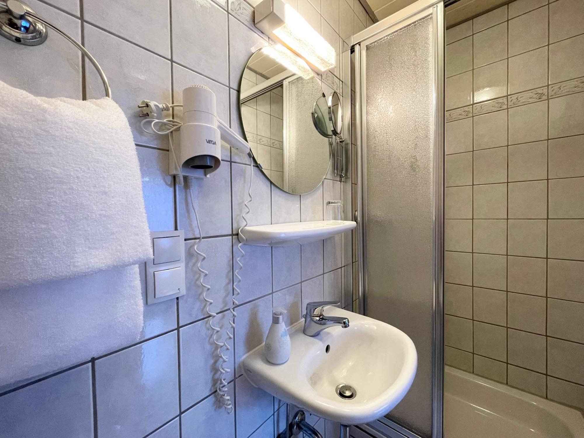 Hotel-Pension Hommen Кобленц Екстер'єр фото